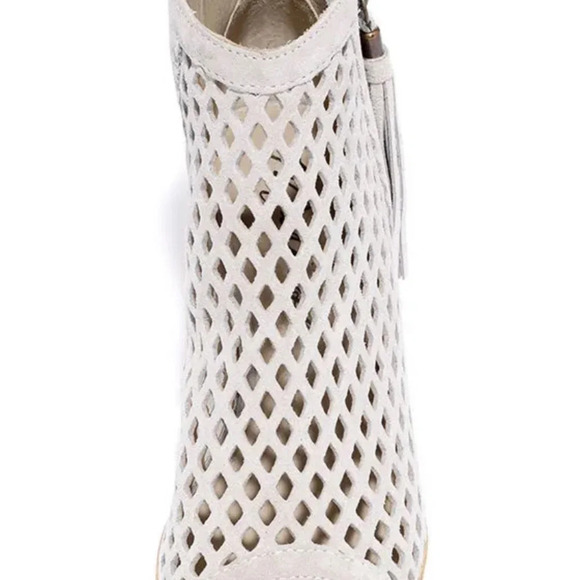 Matisse Indie Bone Gray/White Suede Leather Cutout Ankle Booties - Picture 14 of 14